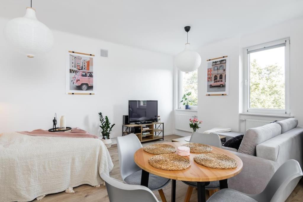 Ciche Studio, Blisko Metra Politechnika, Parking Apartment วอร์ซอ ภายนอก รูปภาพ